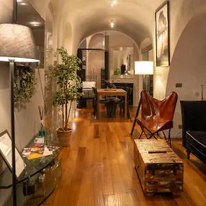 Appartement Domus Ciancaleoni - Colosseum - Rione Monti, Rome